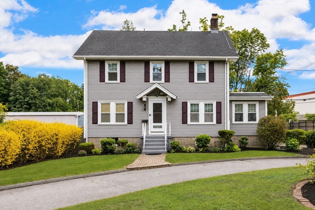 820 Beaver St, Waltham, MA, 820 Beaver St, Waltham, MA Photo #1