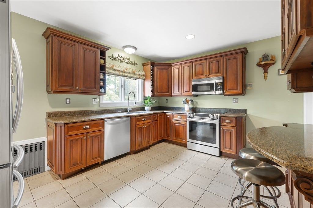 820 Beaver St, Waltham, MA, 820 Beaver St, Waltham, MA Photo #8