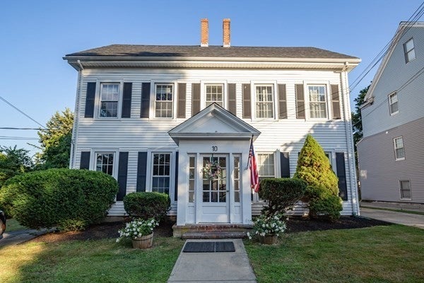Click for 10 Cushman St #2, Plymouth, MA slideshow