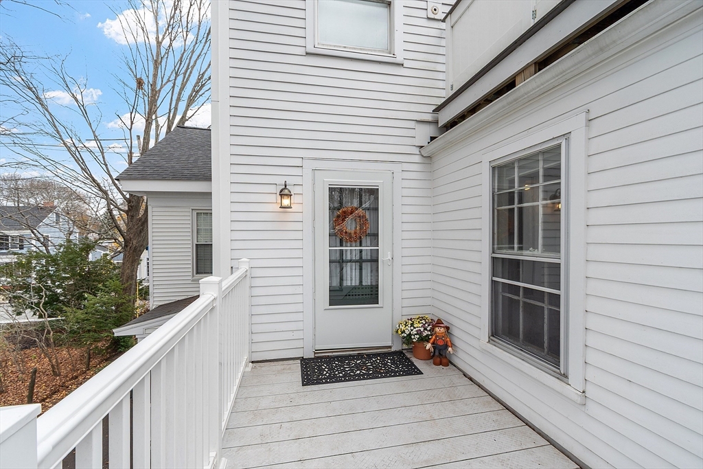 74-76 Bromfield St D