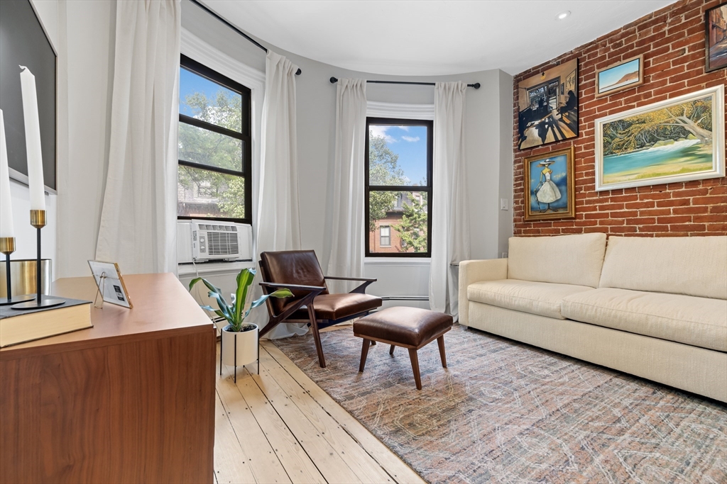 81 E Brookline St 3