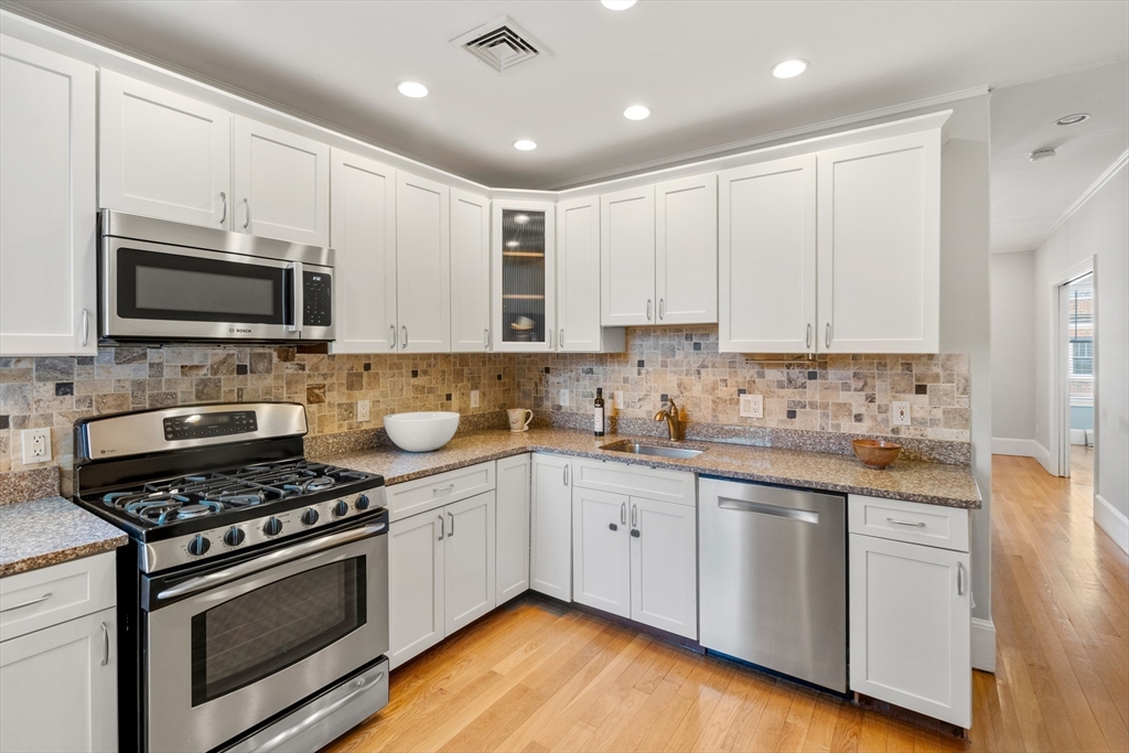 88 Pleasant Street 3