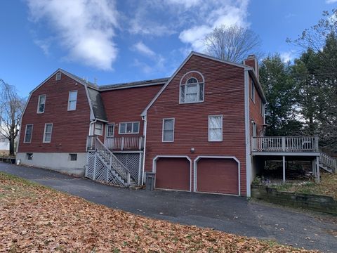 2 Canterbury Pl Framingham MA 01702