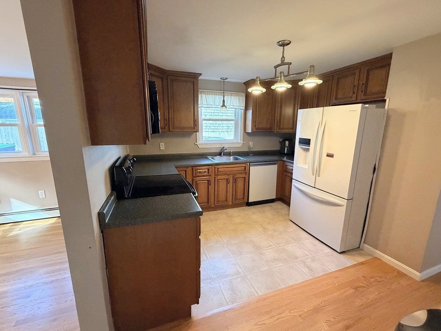 14 Jeanine St, Lakeville, MA, 14 Jeanine St, Lakeville, MA Photo #5