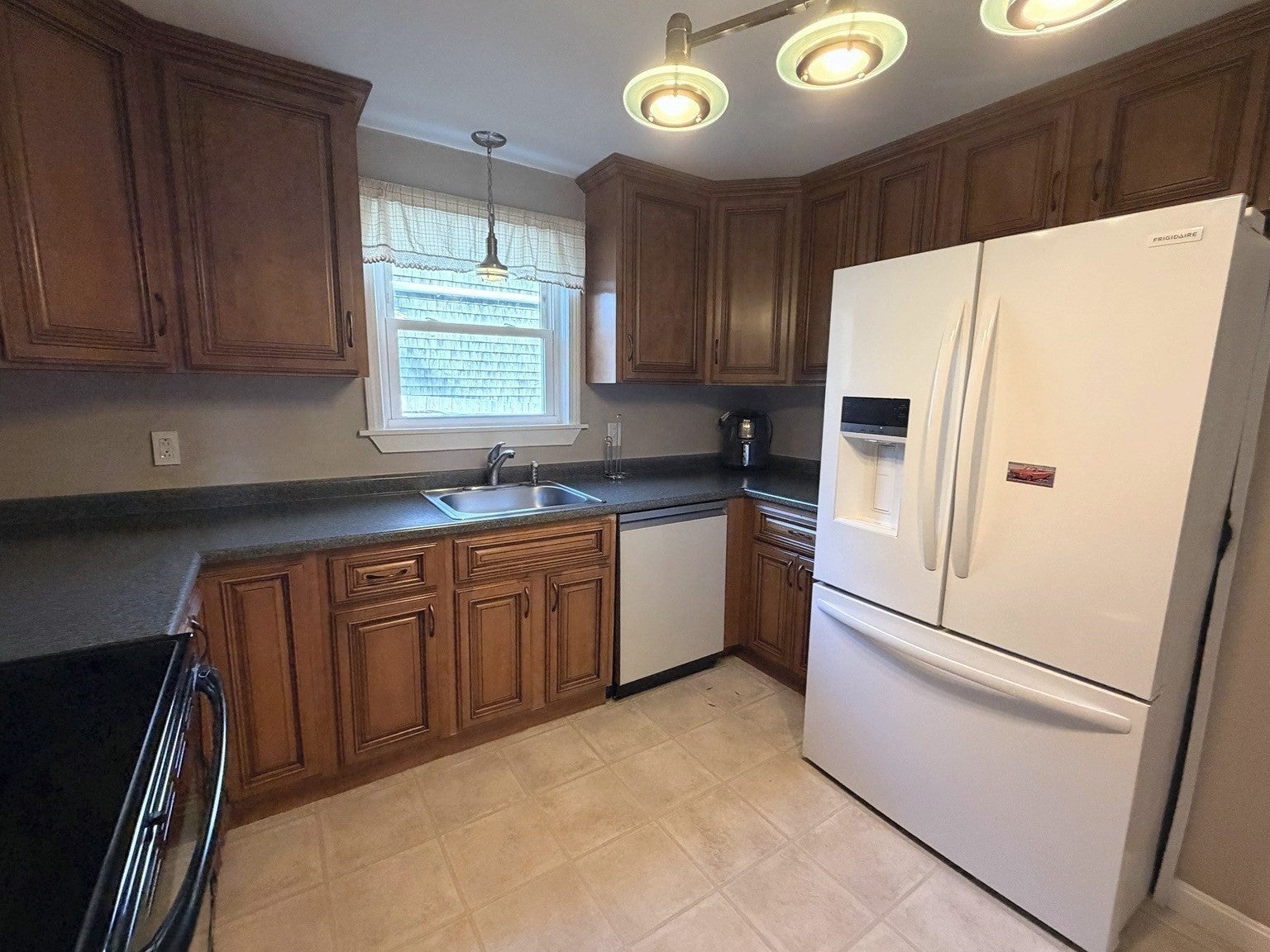 14 Jeanine St, Lakeville, MA, 14 Jeanine St, Lakeville, MA Photo #7