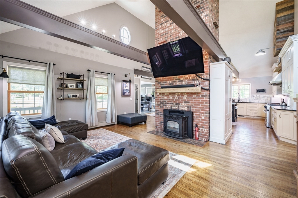 29 Bolles Rd
