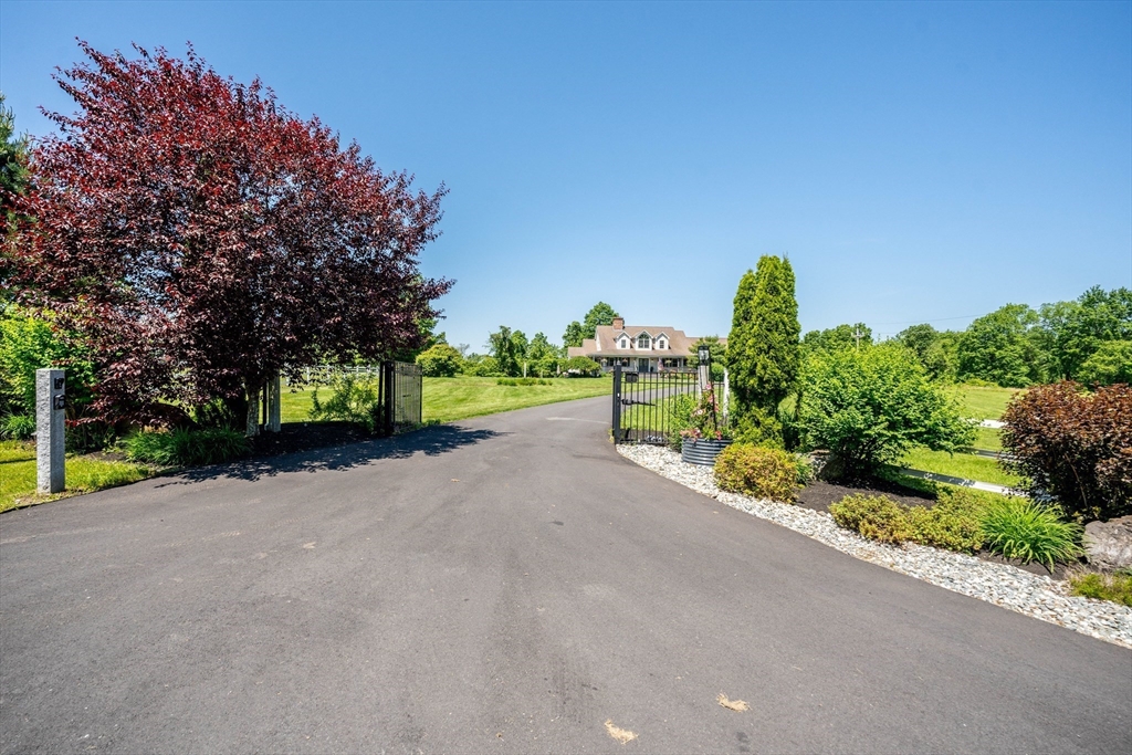 29 Bolles Rd