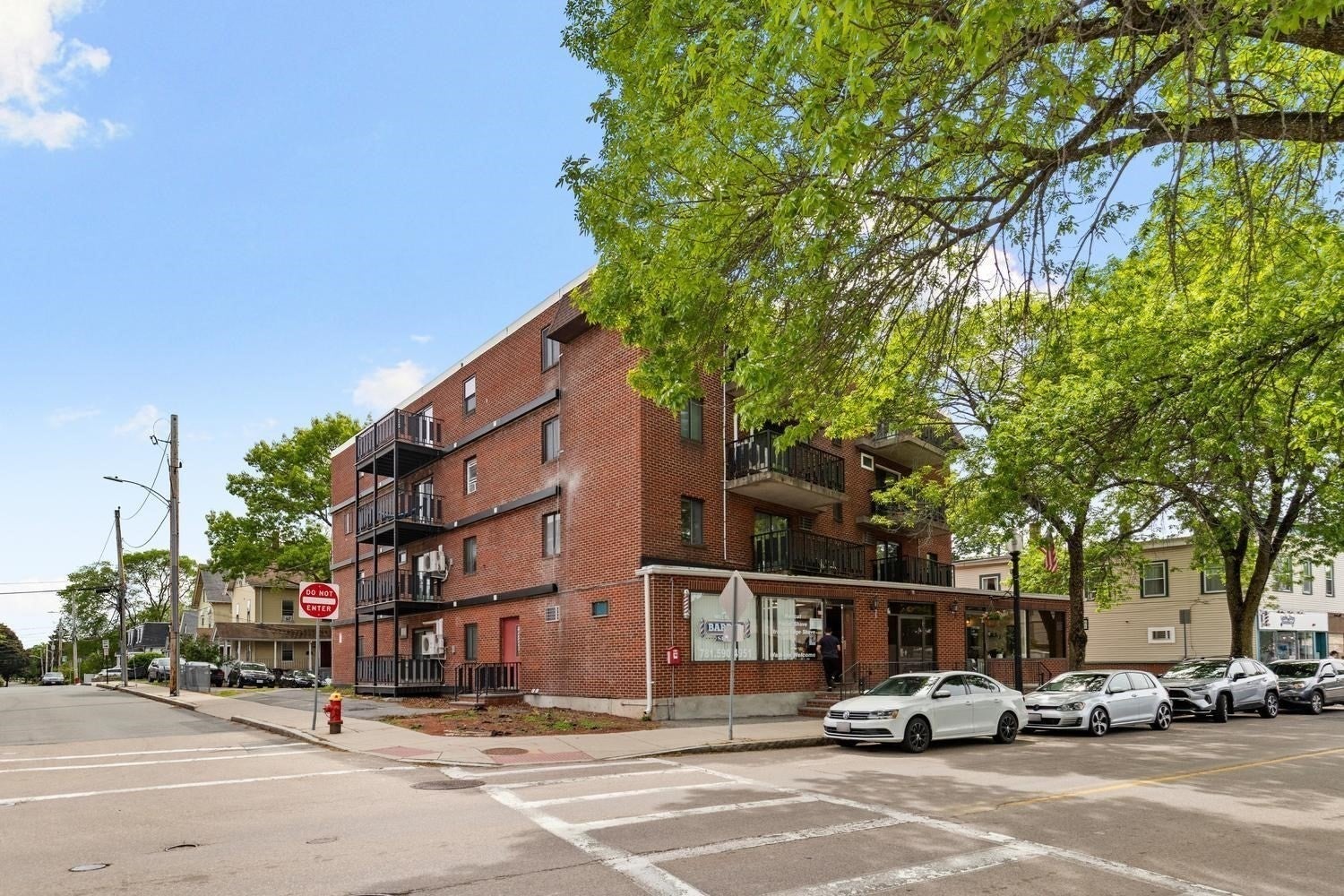 26 W Wyoming Avenue 2D