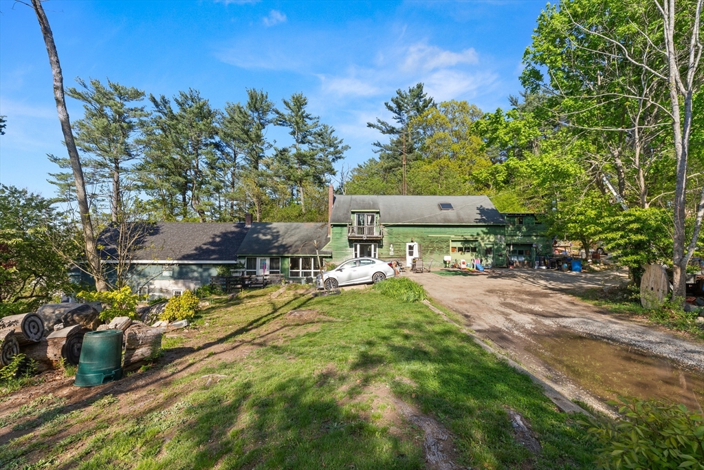 368 Essex Ave