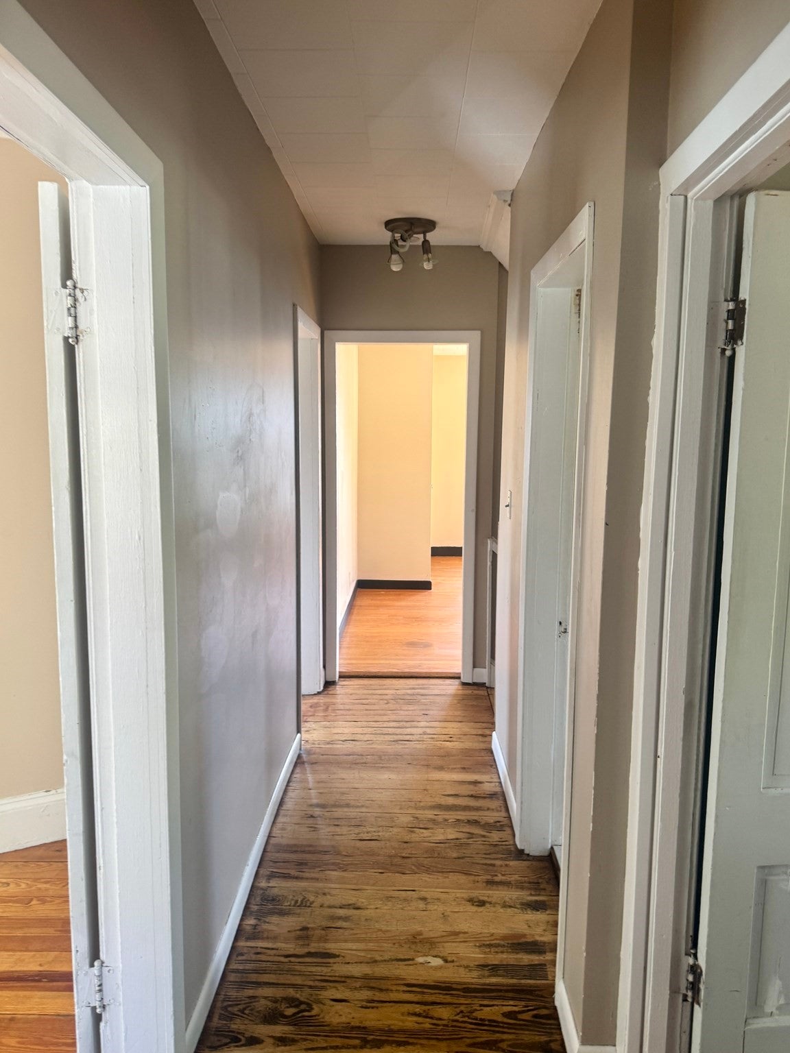 13 Dexter St, Holyoke, MA, 13 Dexter St, Holyoke, MA Photo #17
