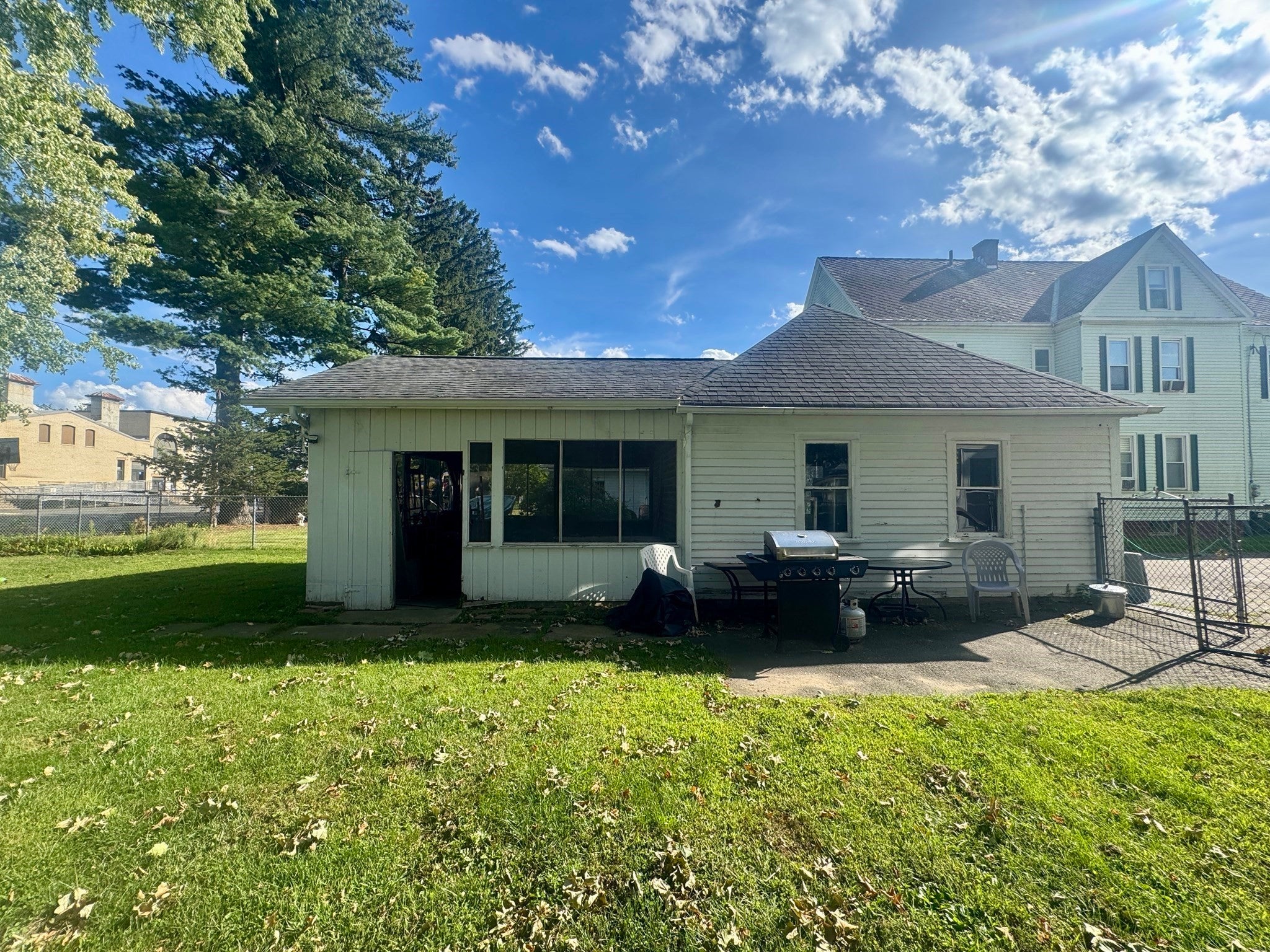 13 Dexter St, Holyoke, MA, 13 Dexter St, Holyoke, MA Photo #5
