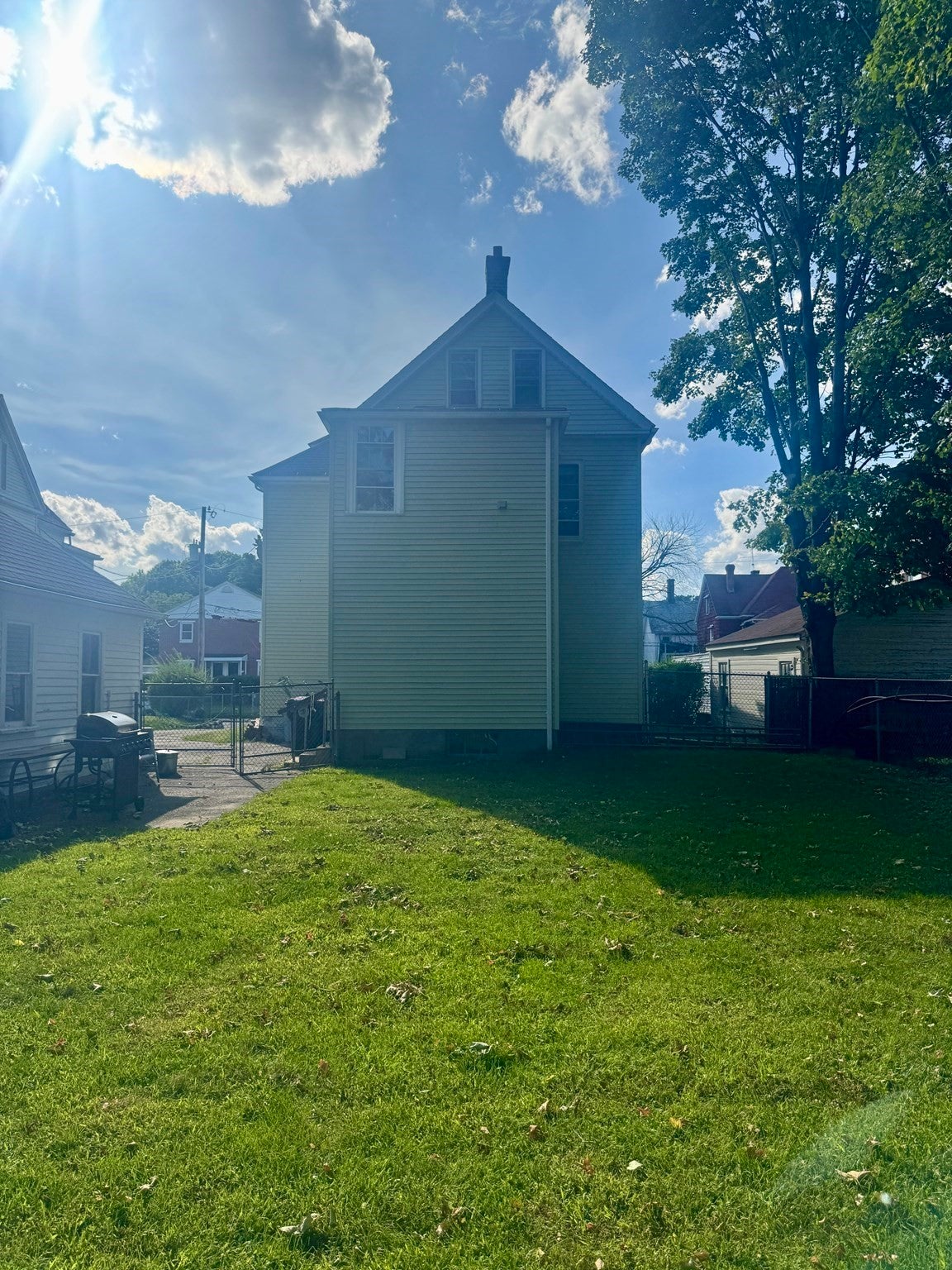 13 Dexter St, Holyoke, MA, 13 Dexter St, Holyoke, MA Photo #7