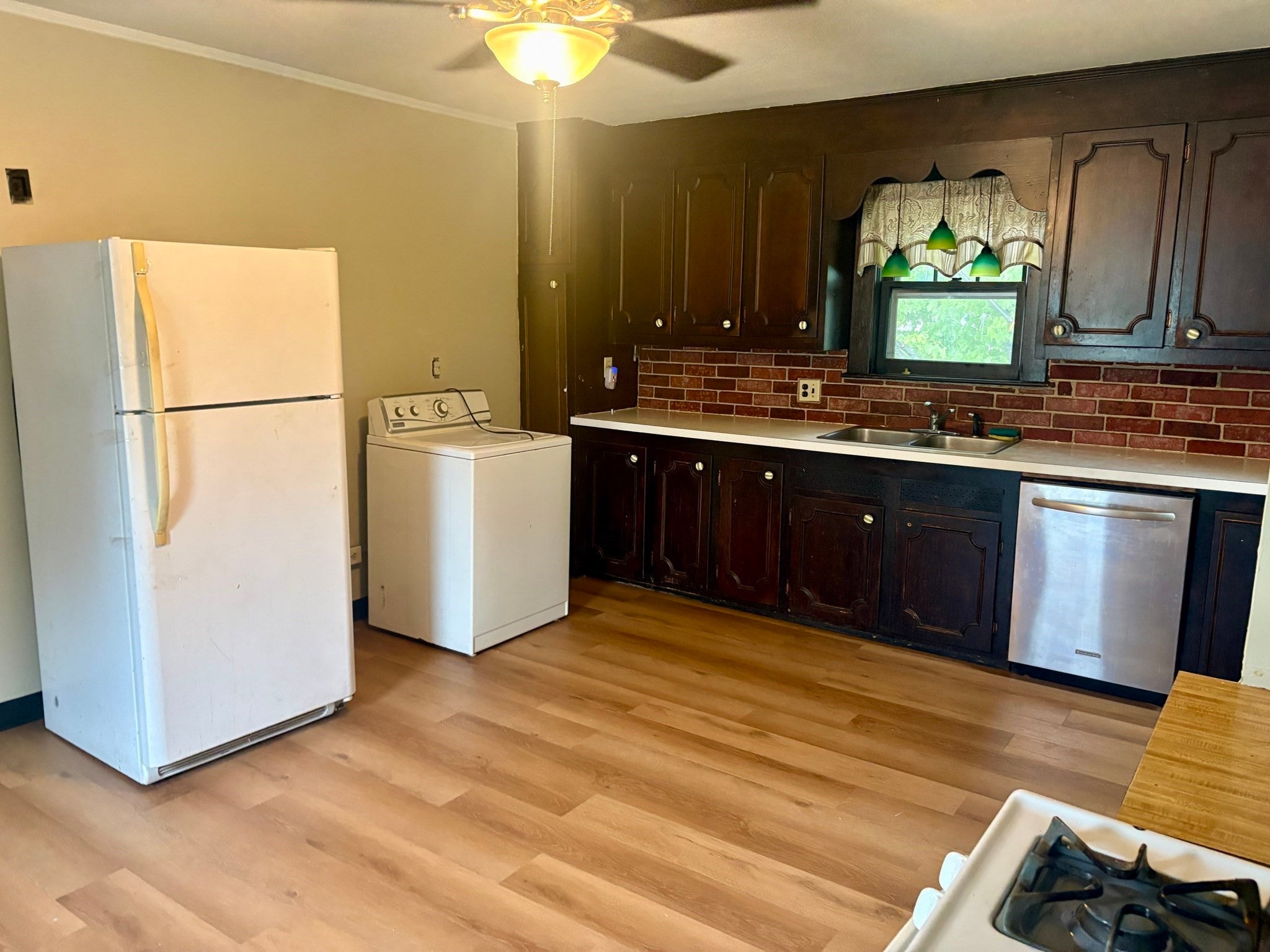 13 Dexter St, Holyoke, MA, 13 Dexter St, Holyoke, MA Photo #8