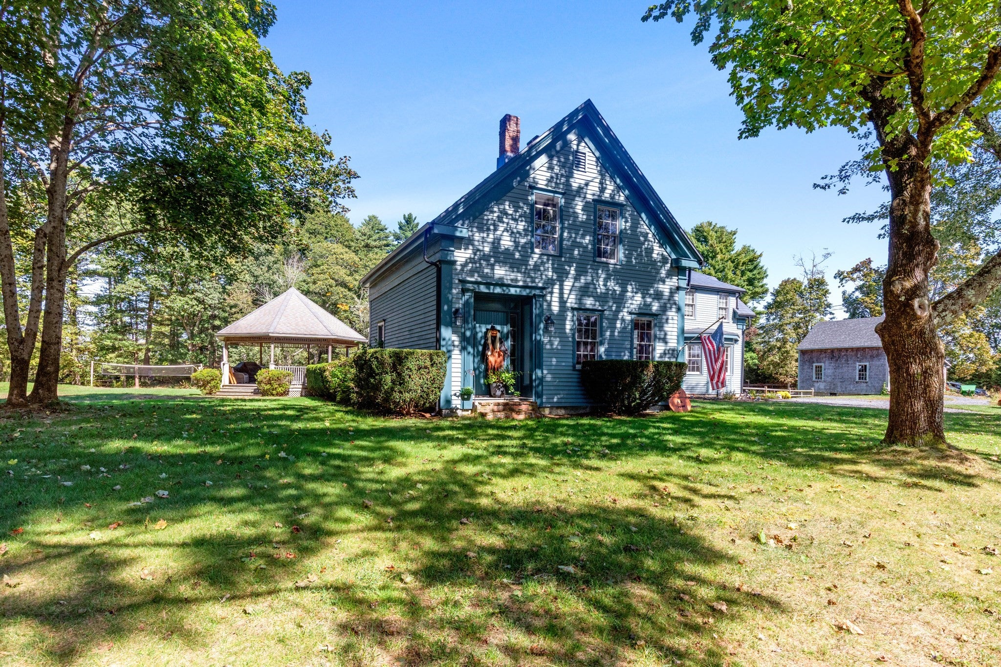 18 Lakeview St, Carver, MA Photo #2