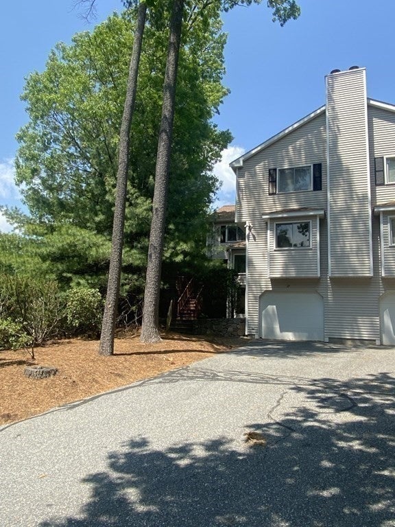 Click for 37 Arrowhead Circle #37, Ashland, MA slideshow Click for 37 Arrowhead Circle #37, Ashland, MA slideshow