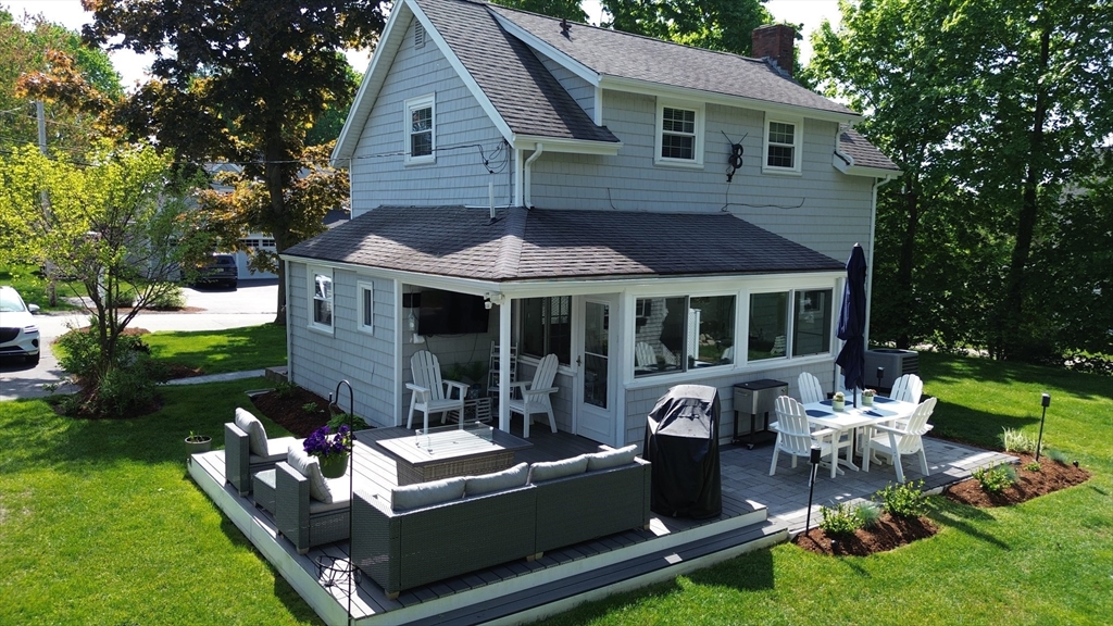 15 Hazel Ave