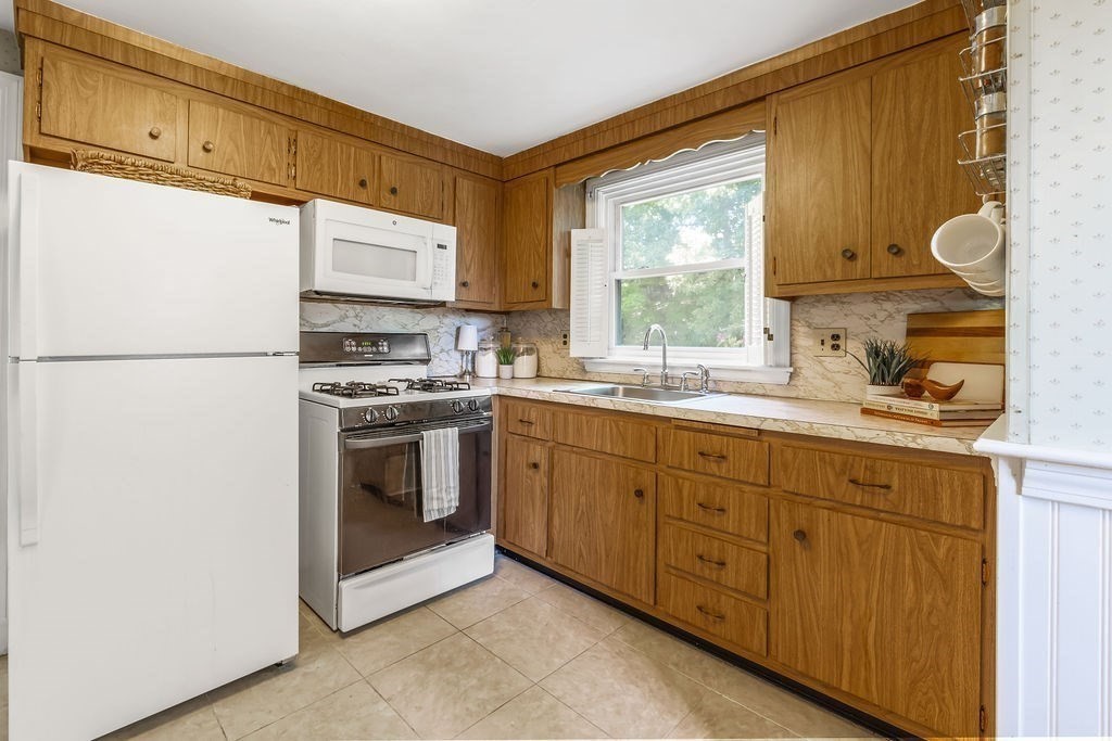 41 Sunset Hill Rd