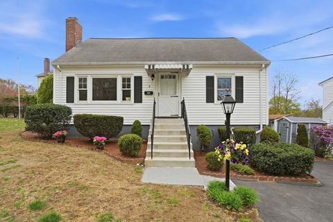 Photo of 2 Ely Rd, Arlington, MA 02476 (MLS # 73510743)