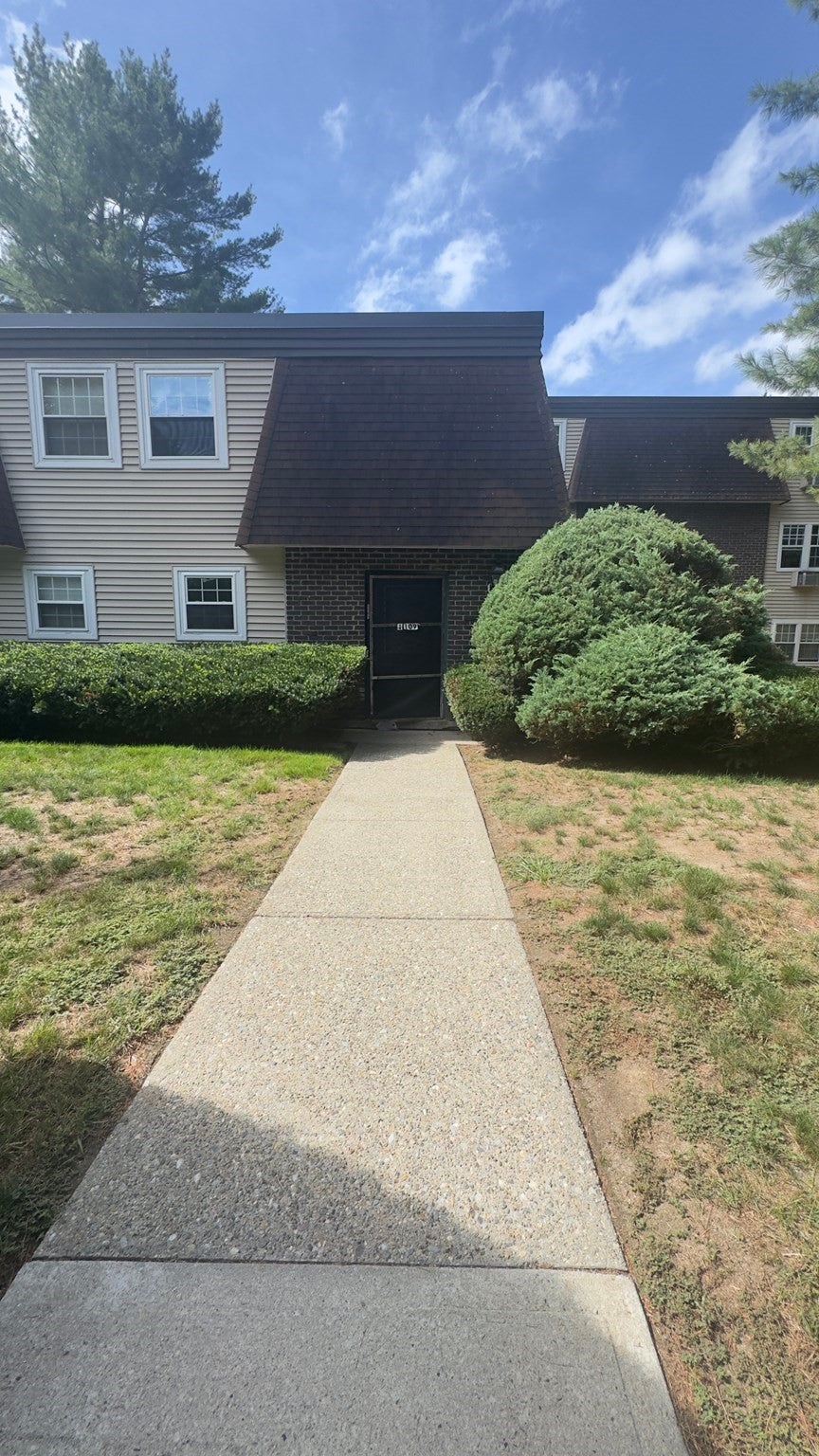 180 Main St 1109