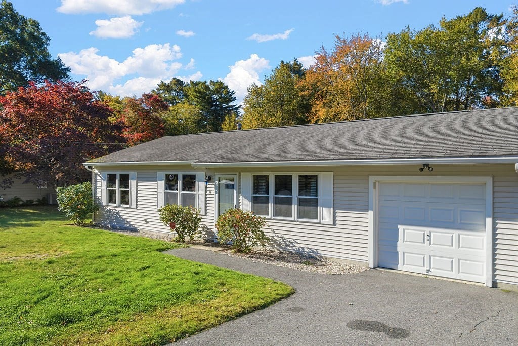 36 Meadowood Dr, Dartmouth, MA, 36 Meadowood Dr, Dartmouth, MA Photo #2