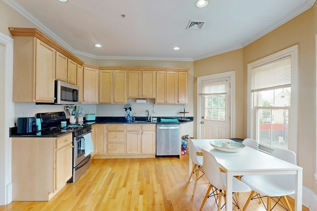 561 Broadway #A2, Somerville, MA, 561 Broadway #A2, Somerville, MA Photo #3