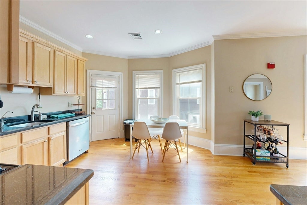 561 Broadway #A2, Somerville, MA, 561 Broadway #A2, Somerville, MA Photo #2