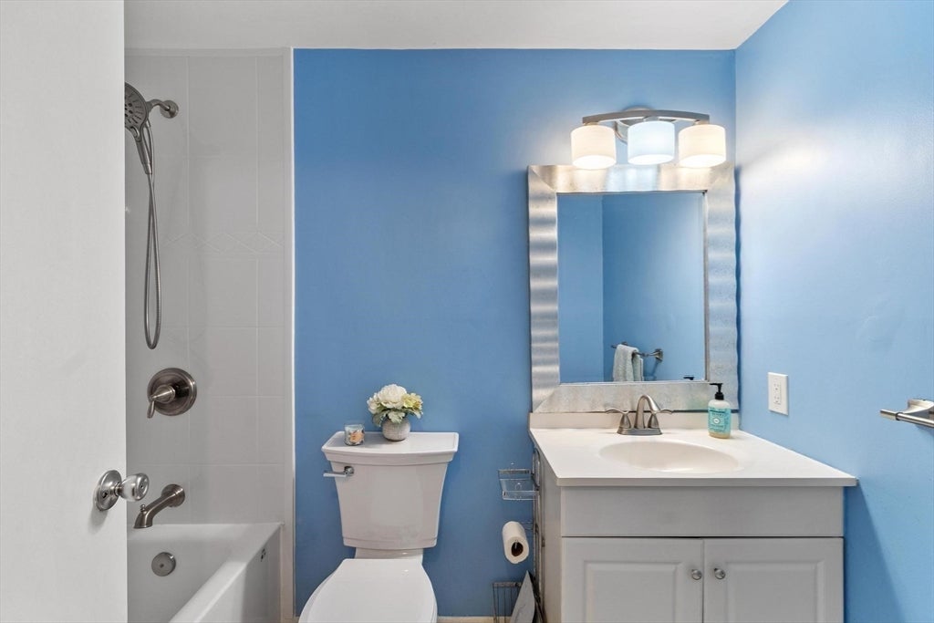 4 Glen Devin St #4, Amesbury, MA, 4 Glen Devin St #4, Amesbury, MA Photo #11