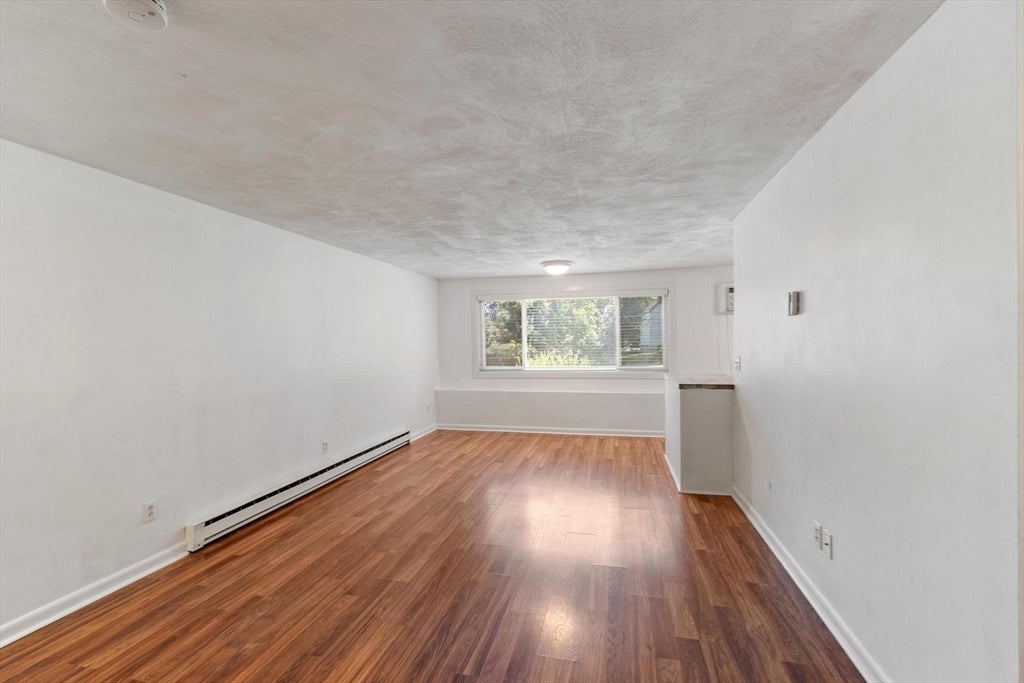 4 Glen Devin St #4, Amesbury, MA, 4 Glen Devin St #4, Amesbury, MA Photo #6