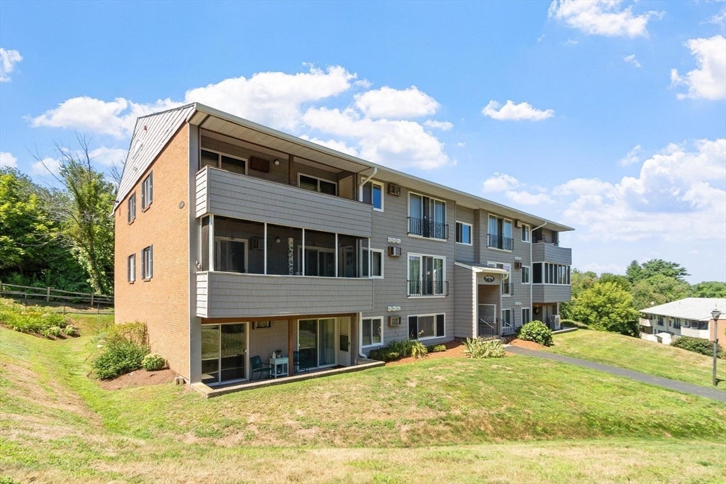 4 Glen Devin St #4, Amesbury, MA, 4 Glen Devin St #4, Amesbury, MA Photo #19
