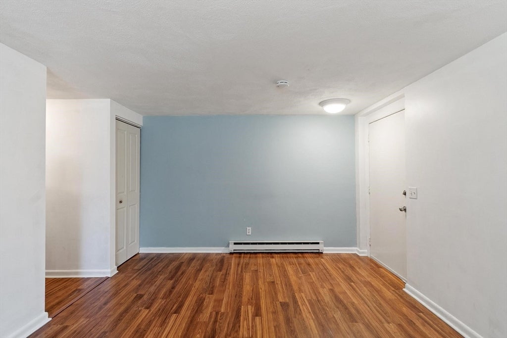 4 Glen Devin St 4