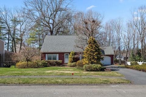 Photo of 6 Slipper Hill Lane, Holden, MA 01520 (MLS # 73500016)