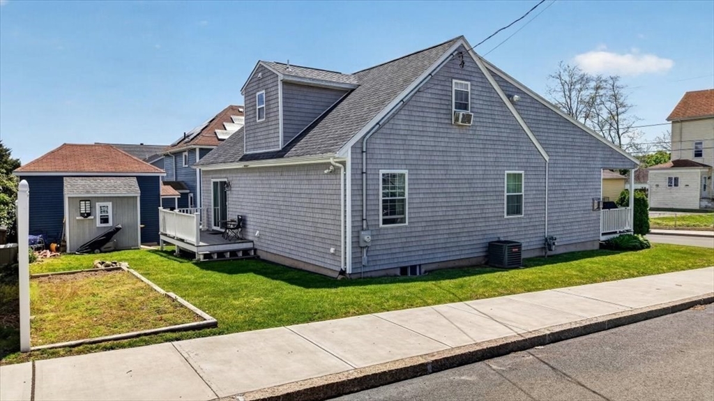 8 Alsop St, Fall River, MA, 8 Alsop St, Fall River, MA Photo #4