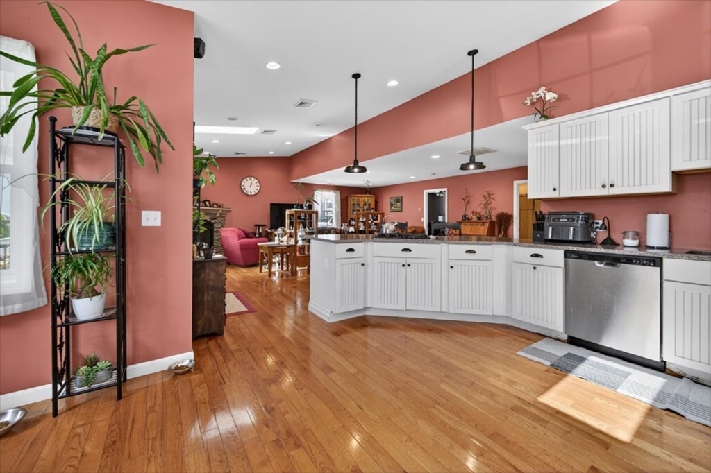 8 Alsop St, Fall River, MA, 8 Alsop St, Fall River, MA Photo #15
