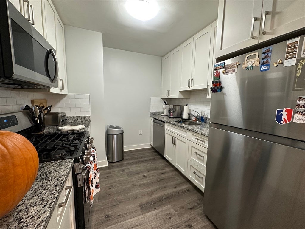 17 Hennery Way 17B