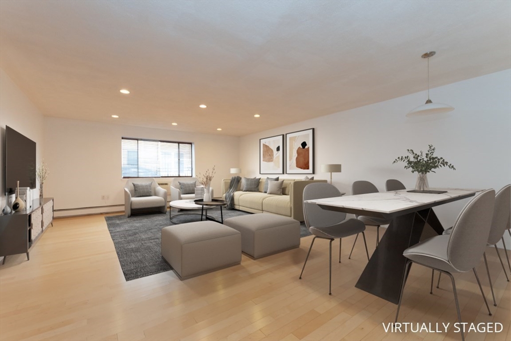 Somerville, Massachusetts 02143, United States, 2 Bedrooms Bedrooms, ,1 BathroomBathrooms,Residential,Active,82284