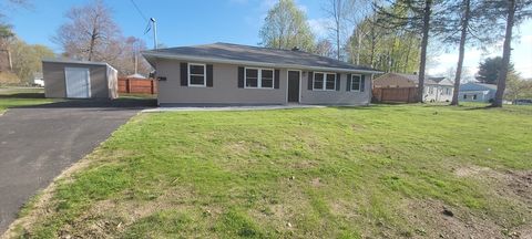 Photo of 14 Deer Pond Dr, Leicester, MA 01524 (MLS # 73510127)