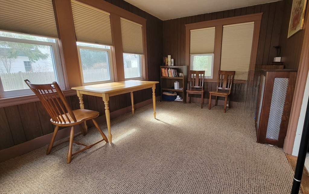 Needham, Massachusetts 02492, United States, 3 Bedrooms Bedrooms, ,2 BathroomsBathrooms,Residential,Active,92026