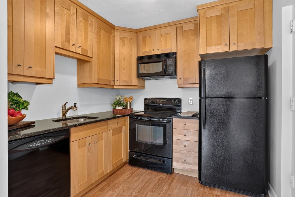 Photo of 67 Milliken Ave #20B, Franklin, MA 02038 (MLS # 73595034)