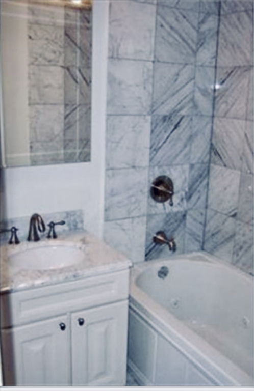 Boston, Massachusetts 02115, United States, 1 Bedroom Bedrooms, ,1 BathroomBathrooms,Residential,Active,182267