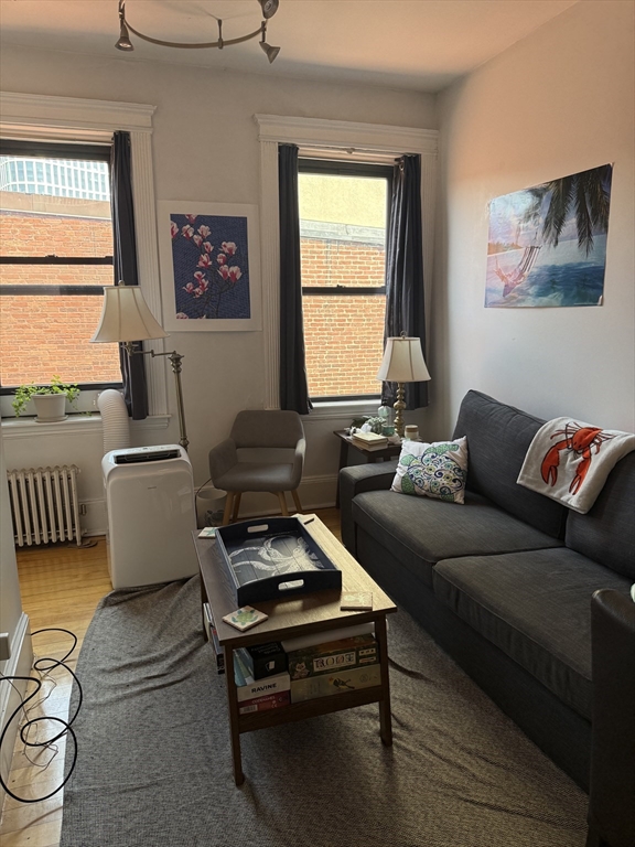 Boston, Massachusetts 02115, United States, 1 Bedroom Bedrooms, ,1 BathroomBathrooms,Residential,Active,182267