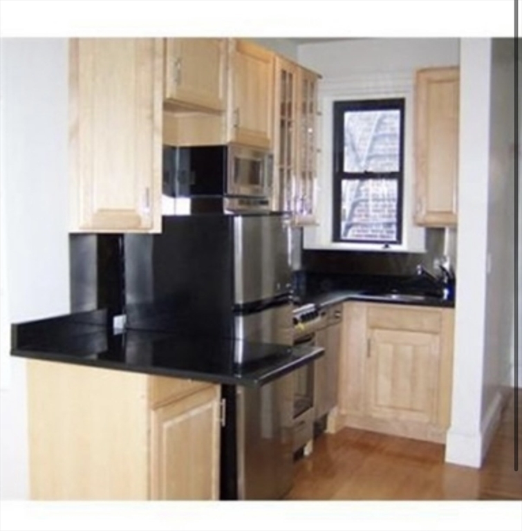 Boston, Massachusetts 02115, United States, 1 Bedroom Bedrooms, ,1 BathroomBathrooms,Residential,Active,182267