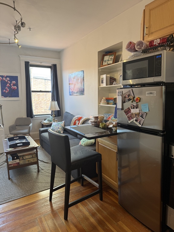 Boston, Massachusetts 02115, United States, 1 Bedroom Bedrooms, ,1 BathroomBathrooms,Residential,Active,182267
