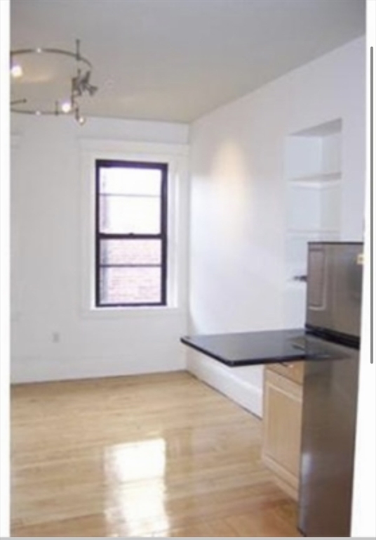 Boston, Massachusetts 02115, United States, 1 Bedroom Bedrooms, ,1 BathroomBathrooms,Residential,Active,182267