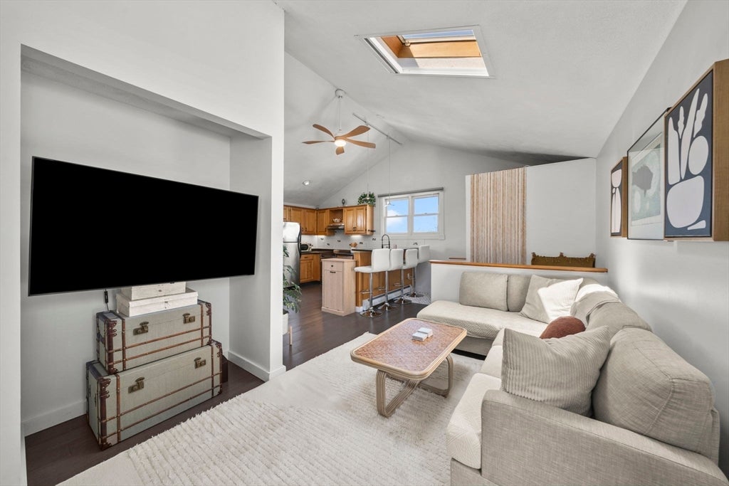 17 Millett St #3, Gloucester, MA, 17 Millett St #3, Gloucester, MA Photo #4