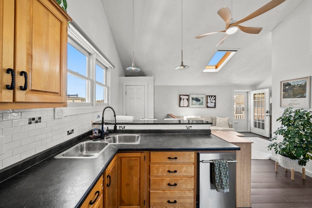 17 Millett St #3, Gloucester, MA, 17 Millett St #3, Gloucester, MA Photo #13