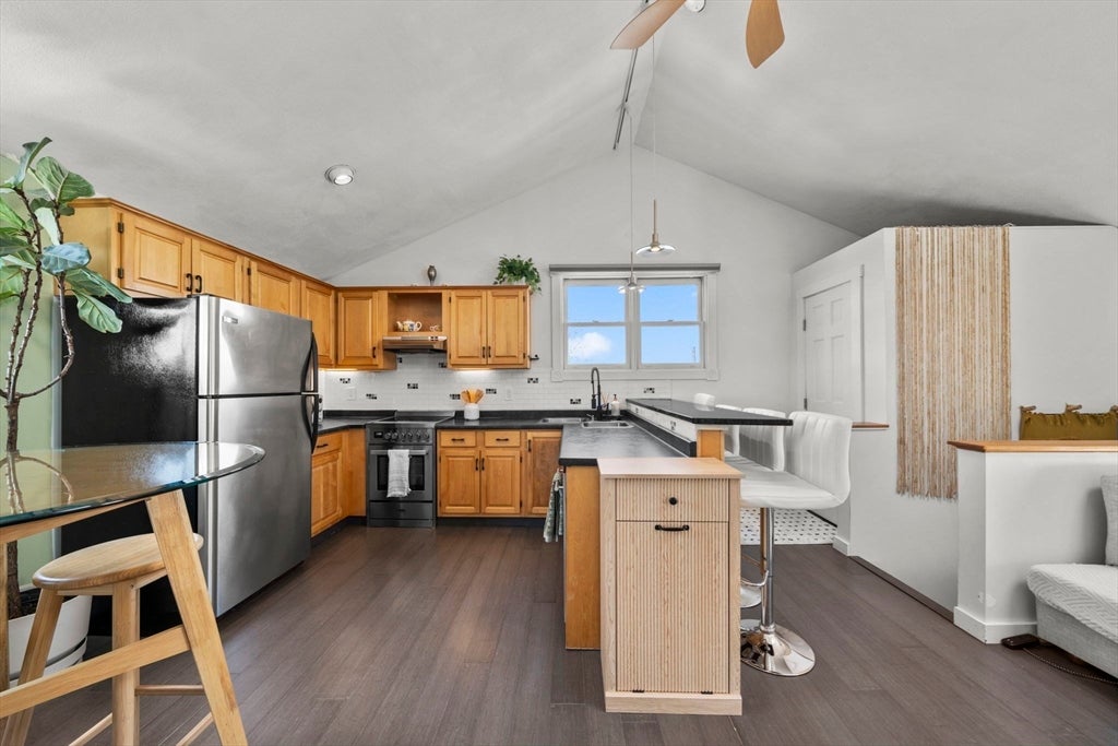 17 Millett St #3, Gloucester, MA, 17 Millett St #3, Gloucester, MA Photo #12