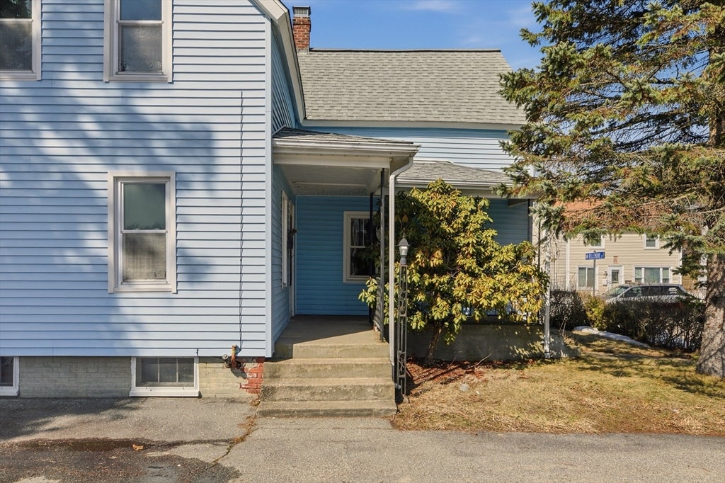 1 Bellmore St