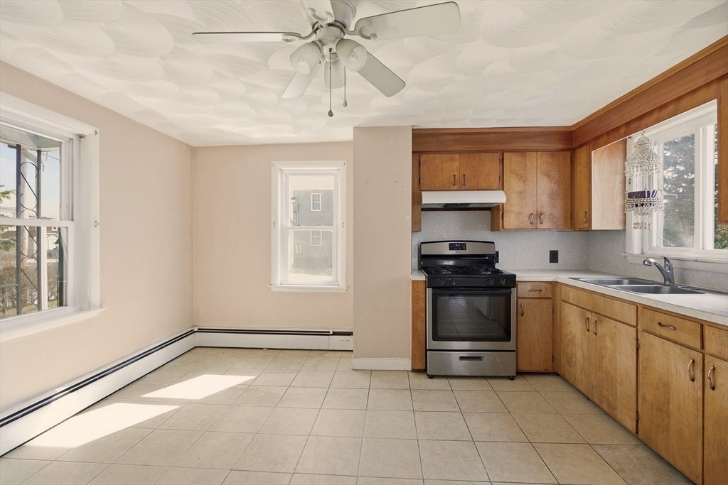1 Bellmore St