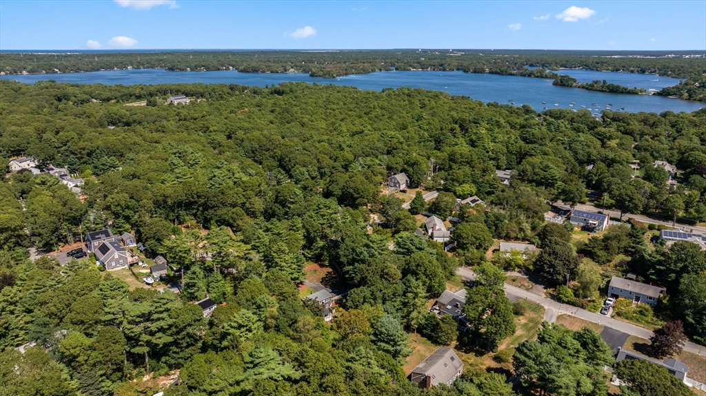 Barnstable, Massachusetts 02632, United States, 3 Bedrooms Bedrooms, ,2 BathroomsBathrooms,Residential,Pending,203992