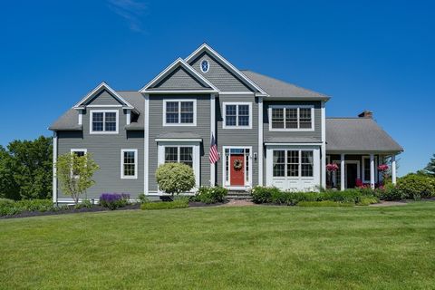 Photo of 27 Autumn Ridge Road, Berlin, MA 01503 (MLS # 73530596)